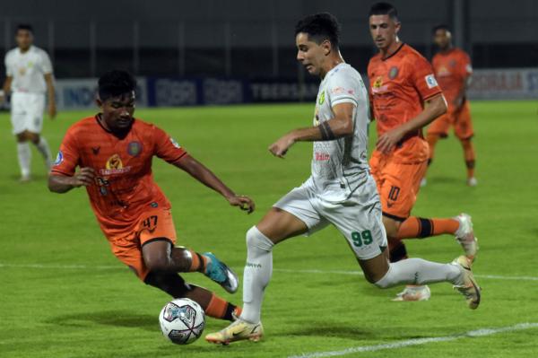 Persebaya Kalahkan Persiraja