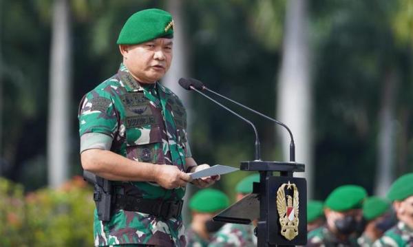 Jenderal Dudung Puji 2 Prajurit TNI Lawan 9 Begal di Jakarta