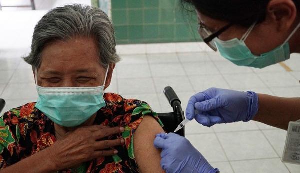 Kemenkes Terbitkan SE Soal Vaksin Booster Boleh Diberikan Lansia 3 Bulan Setelah Vaksin Kedua