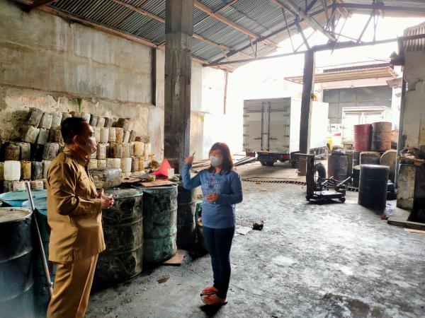Permainkan Harga, Disperindag Kabupaten Probolinggo Bakal Sanksi Penjual Minyak Goreng Curah Nakal