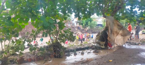 Terdampak Banjir Bandang, Puluhan Rumah Warga di Bumiayu Rusak 