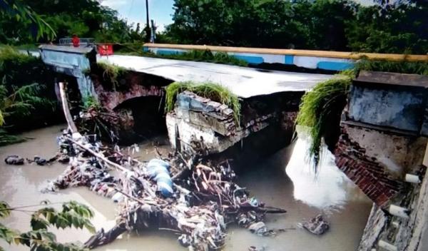 Klaten Diterjang Banjir, Jembatan Penghubung Antar Kecamatan Ambrol
