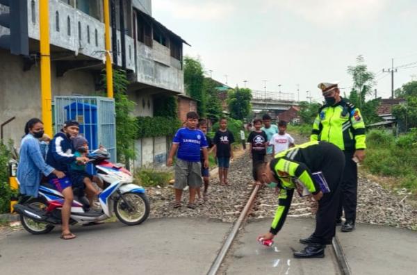 Hendak Dampingi Istri Melahirkan, Anggota Polisi Ini Meninggal Dunia Usai Tertabrak Kereta