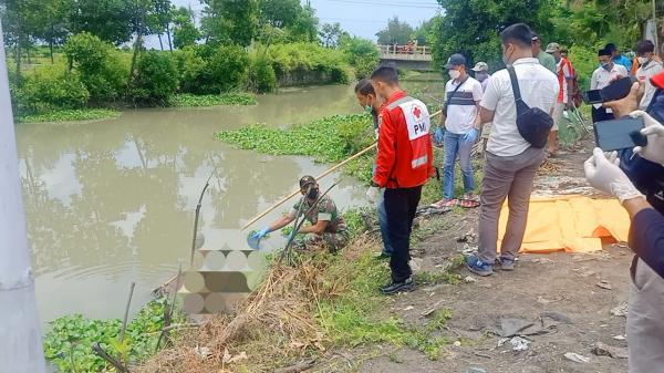 Foto Penemuan Mayat di Sungai Sigeleng Brebes