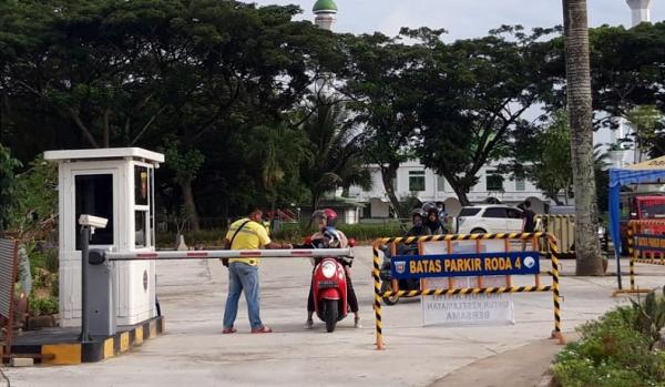 Banyak Oknum Bermain di Lahan Parkir, Pemkot Samarinda Terapkan Pembayaran Non Tunai