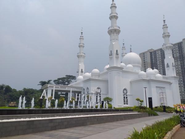 Presiden Jokowi Resmikan Masjid At-Thohir, Dedikasi Erick Thohir Untuk Sang Ayah