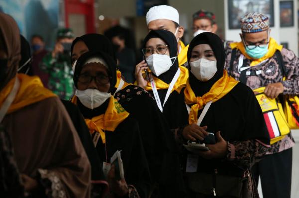 Garuda Indonesia Terbang ke Madinah, Bawa Ratusan Jamaah Umrah