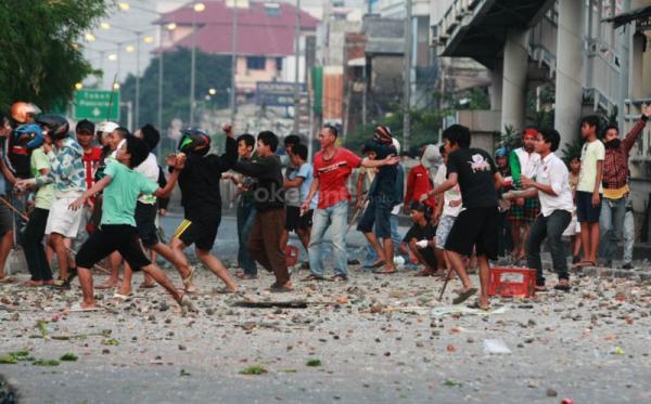 Hendak Tawuran, Polisi Amankan Puluhan Remaja Bersenjata Tajam di Bekasi