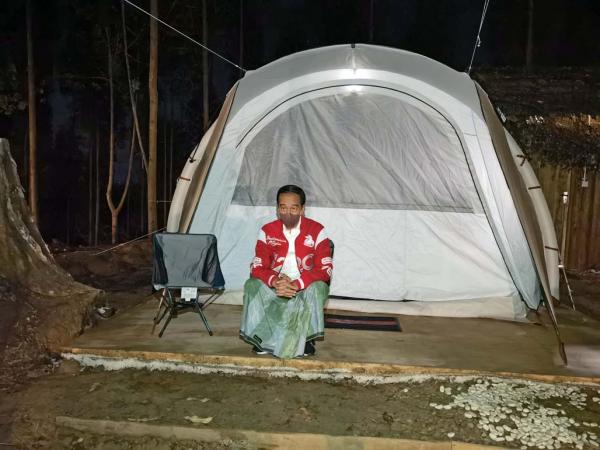 Potret Jokowi Camping di Titik Nol IKN Nusantara