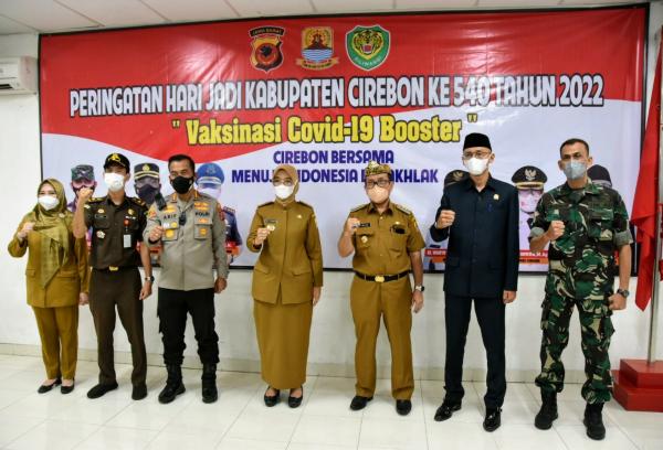 Imron Klaim Capaian Vaksinasi di Kabupaten Cirebon Sudah 100 Persen