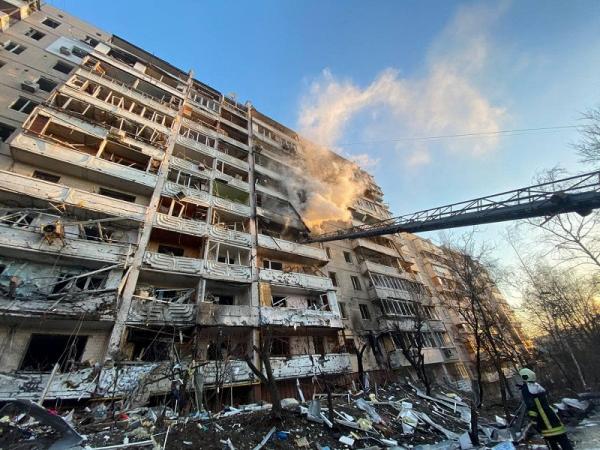 Kiev Terapkan Larangan Keluar Rumah Selama 35 Jam Pasca Dibombardir Rusia