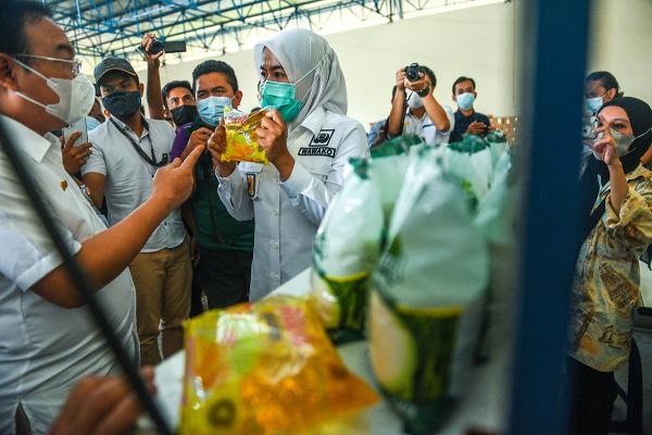 Wawako Palembang Pantau Ketersediaan Barang Pokok dan Penting Jelang Ramadan