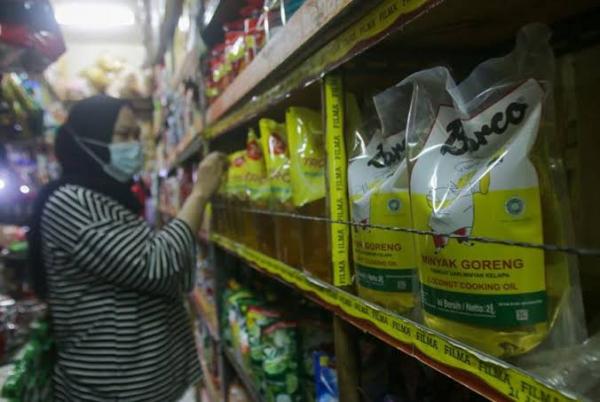 Harga Minyak Goreng Kemasan Melejit Jadi Rp 23.900/Liter