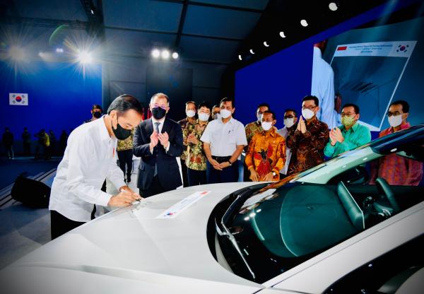 Hyundai Ioniq 5 Mobil Listrik Pertama Buatan Indonesia
