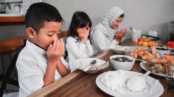 Sebelum Ramadhan Tiba, Yuk Mulai Catat dan Perhatikan Makanan yang Cocok Dikonsumsi Saat Sahur