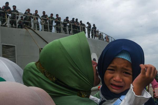 Keberangkatan Pasukan TNI AD Yonif Raider 142/KJ ke Papua