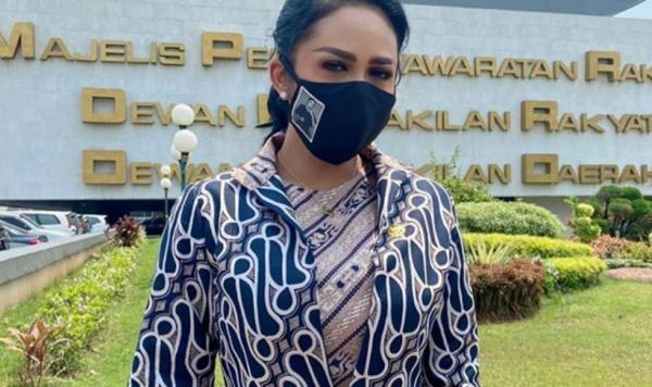 Krisdayanti kepada Doni Salmanan: Minta Maaf Jangan Cengengesan