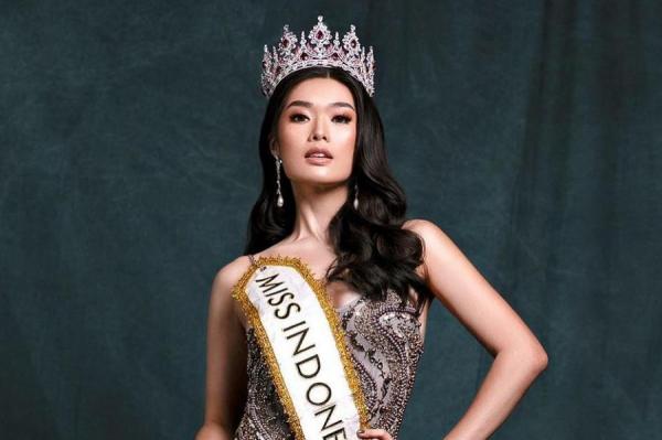 Selamat! Carla Yules Dinobatkan Menjadi Miss Asia 2021