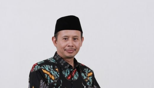 Tafsir Tahlili: Pendidikan Karakter Bertauhid dan Beribadah Kepada Allah Swt