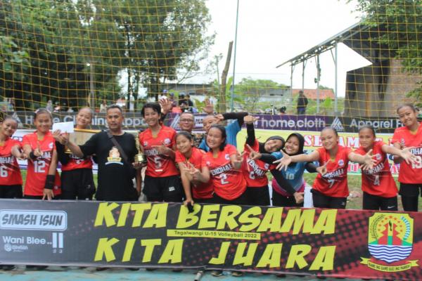 Perdapa Majalengka Jadi Jawara Turnamen Bola Voli U-15