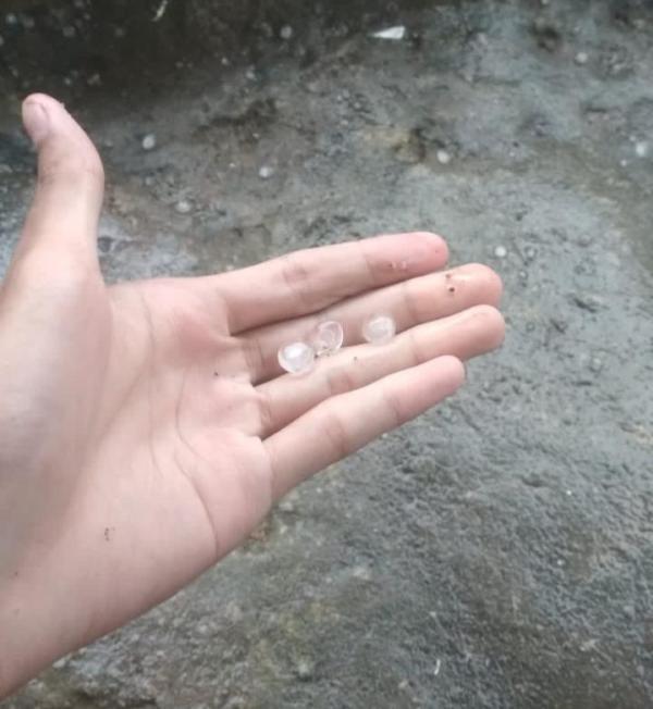 Fenomena Hujan Es di Wilayah Timur Kabupaten Cirebon