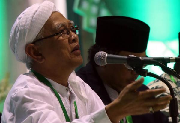 Saran Gus Mus Tak Semua Masjid Dipakai Jumatan, Bikin MUI Bersikap