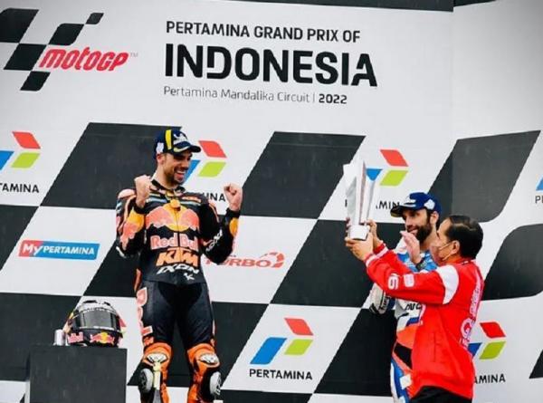 Menghormati Budaya Islam, Podium MotoGP Mandalika 2022 Tanpa Semprot Champagne.