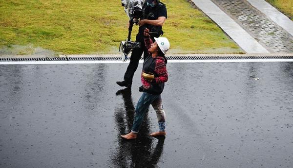 Terima Honor Ratusan Juta, Pawang Hujan Mbak Rara Ditodong Kemenkeu: Jangan Lupa Bayar Pajak