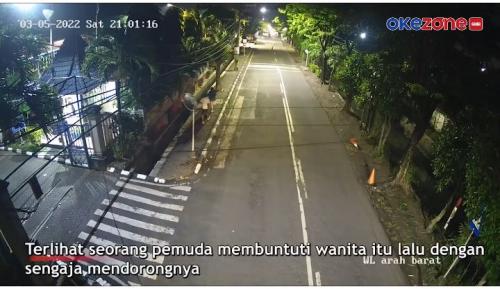 Aksi Nekat Begal Payudara Secara Brutal Terekam CCTV, SPG Ini Meronta Ketakutan