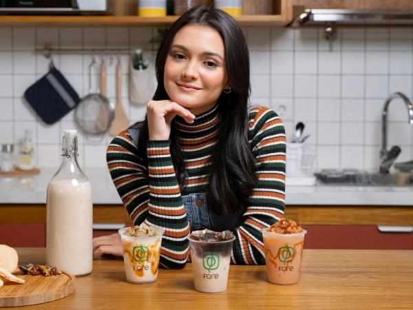 Amanda Rawless Menyukai Kopi dengan Oat Milk, Cocok untuk Momen Puasa