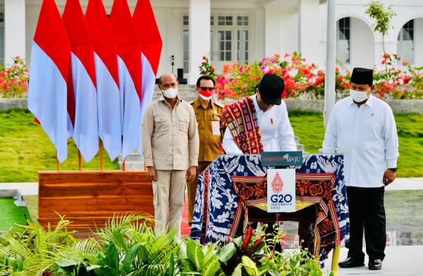 Resmikan Politeknik Unhan di Belu Presiden: Pembangunan SDM Fondasi Indonesia Maju