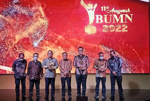JIEP Diganjar 2 Penghargaan Bergengsi Dalam Ajang Anugerah BUMN Award 2022
