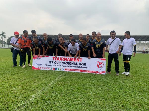Legend Timnas Indonesia, Rochy Putiray Cs Meriahkan Piala Trofeo U-50 di Karawang