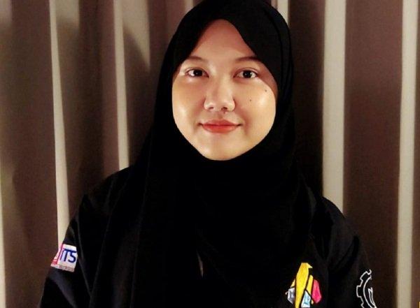 Gadis 19 Tahun Jadi Wisudawan Termuda di ITS, Bagaimana Kisahnya?