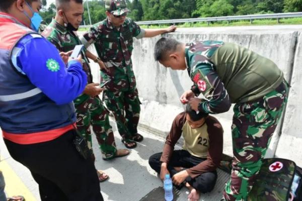 Kisah Pasukan TNI AD, Terlambat Latihan Menembak Pilih Tolong Warga