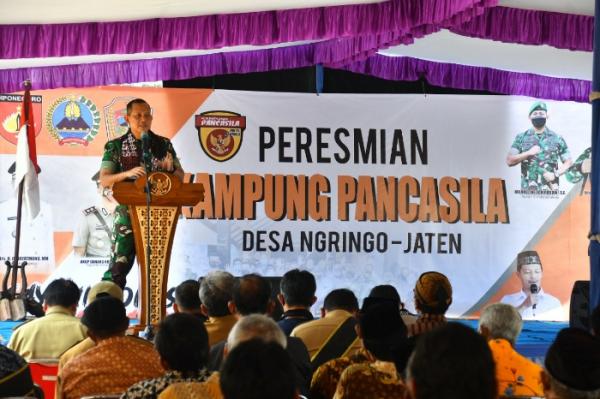 Jaga Pancasila, Danrem Warastratama Resmikan Desa Ngringo Kampung Pancasila di Karanganyar