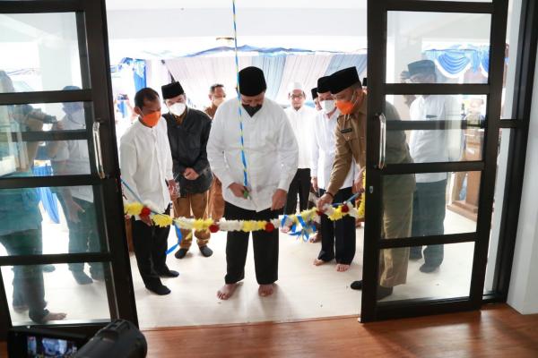 Gubernur WH Resmikan Masjid Negeri di Atas Awan Lebak Sumbangan ASN