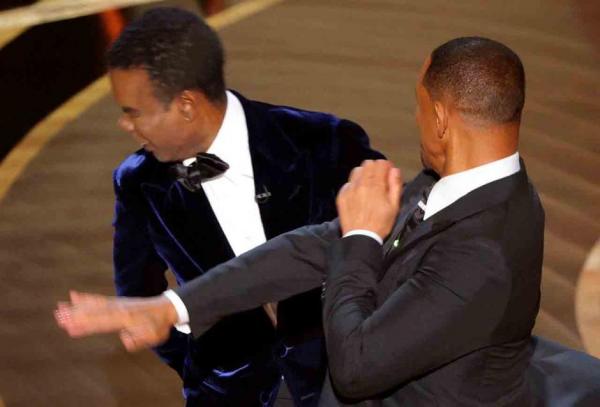 Detik Detik Will Smith Tampar Chris Rock di Panggung Oscar 2022