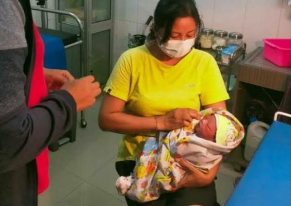 Sosok Bayi Ditemukan di Tumpukan Sampah, Diduga Dibuang Orantuanya