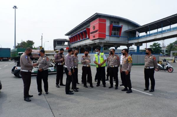 Polda Banten Dampingi Kakorlantas Polri Kunjungan Kerja ke ASDP Merak