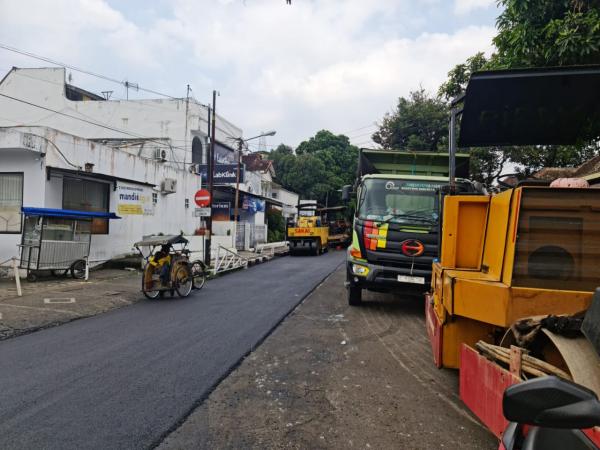 Plastik Seberat 216 Ton Digunakan dalam Pengaspalan Jalur Mudik di Garut