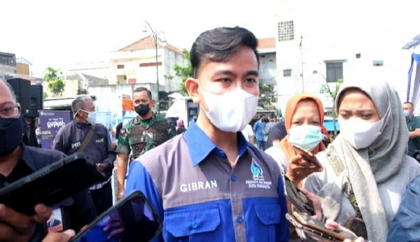 Gibran Beberkan Vaksinasi di Kota Solo Tertinggi di Jawa Tengah, Target 70 Persen Usai Lebaran