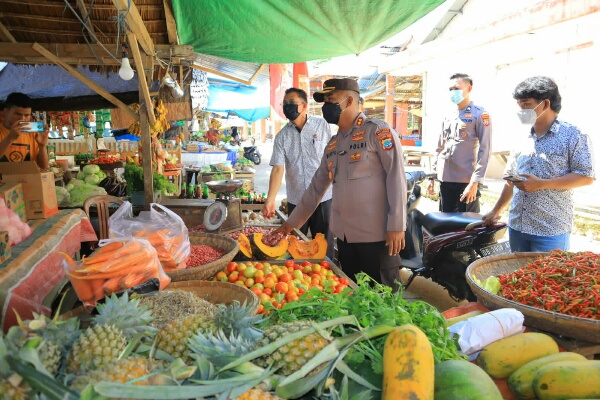 Sidak Pasar, Kapolres Bolmut Pastikan Stok Pangan Aman Jelang Ramadhan