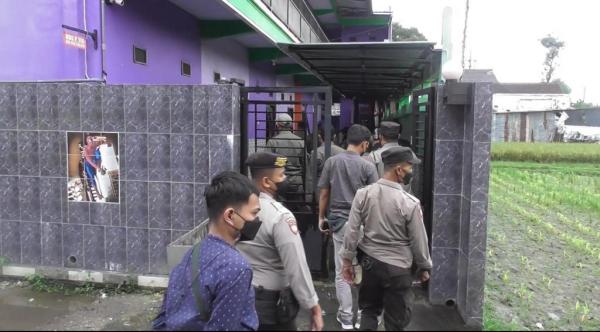 Empat Pasangan Mesum Diamankan dari Rumah Kos di Kota Blitar