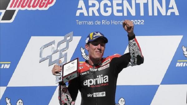 Tampil Memukau, Aleix Espargaro Juara MotoGP Argentina 2022 dan Cetak 2 Rekor    