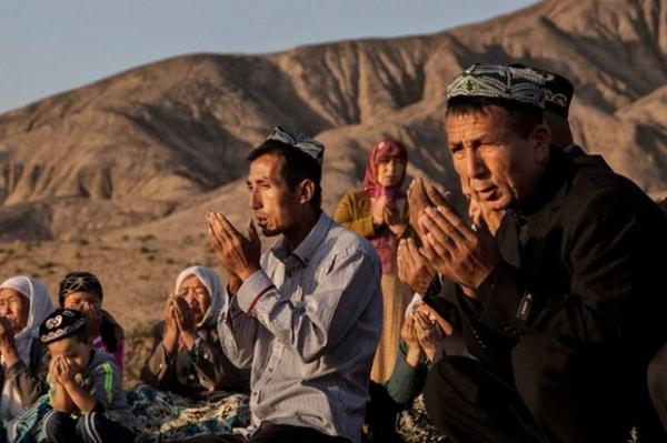Muslim Uighur Dilarang Pemerintah China Berpuasa, Indonesia Diminta Bersikap
