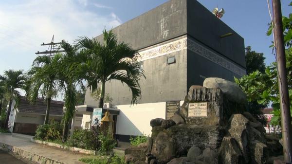 Unik, Masjid Att-Toyibah di Kalijati Subang Dibangun Mirip Ka'bah, Ternyata Alasannya Bikin Haru