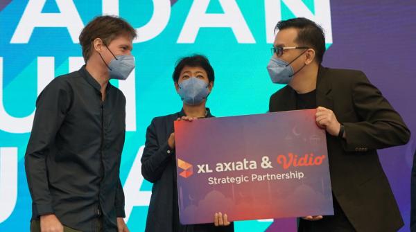 XL Axiata-Vidio Hadirkan Bonus Video Premium Untuk Keluarga Indonesia