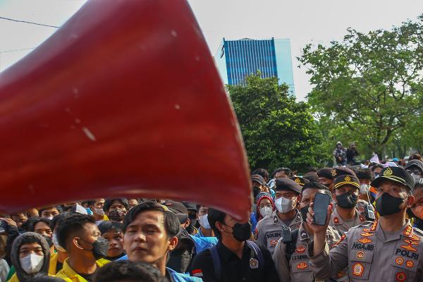 Harga Minyak Goreng dan BBM Naik, Mahasiswa Palembang Demo