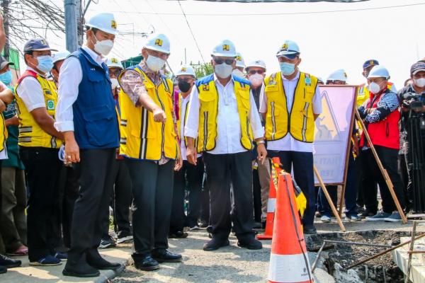 Menteri PUPR, Kerusakan Jembatan Ngaglik I Lamongan Bukan Ambles Namun Karena  Patah Girder